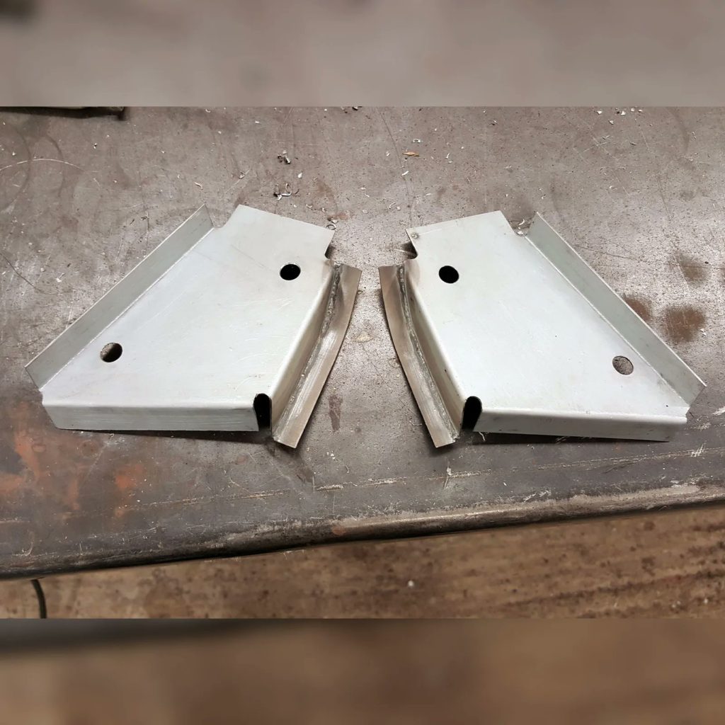 Today we’re recreating cab and boot brackets to match originals on the Plastics4Performance 1969 Mini Cooper 998 MkII.